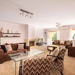Casa Amarela Lagos
