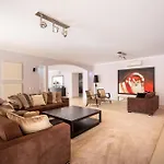 Casa Amarela Villa *