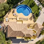 Villa Casa Amarela Lagos