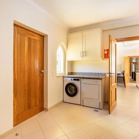 וילה Casa Amarela לאגוּ‏ש