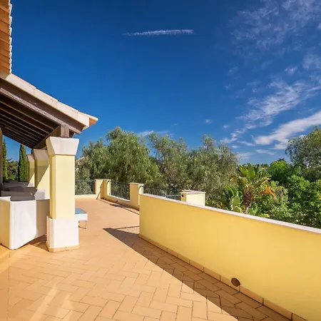 Casa Amarela Lagos