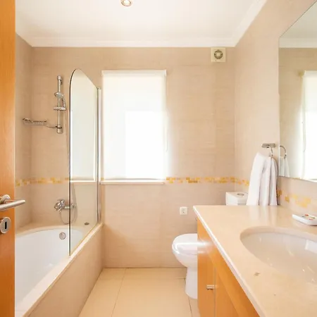 Casa Amarela Villa Lagos