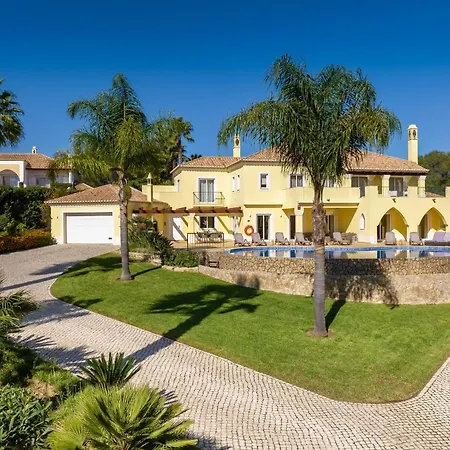 Casa Amarela Villa *