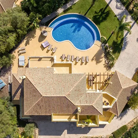 Villa Casa Amarela Lagos