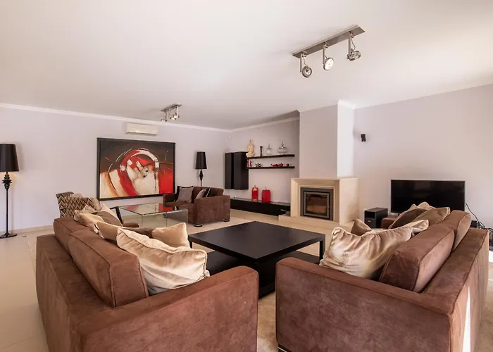 Villa Casa Amarela Lagos