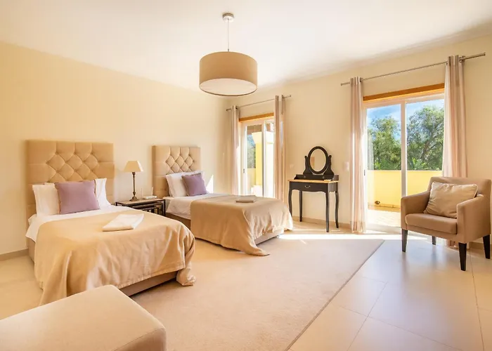 Casa Amarela * ラゴス