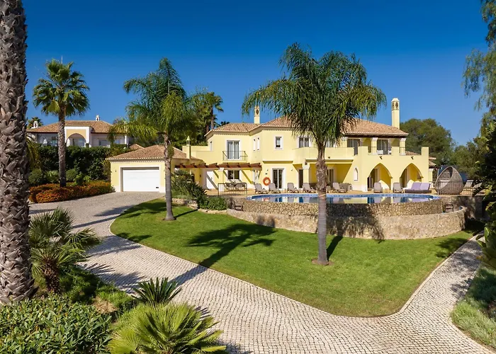 Casa Amarela Villa *