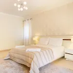Casa Amarela Villa
